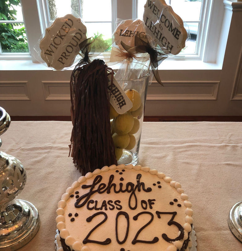 Cake for class of 2023