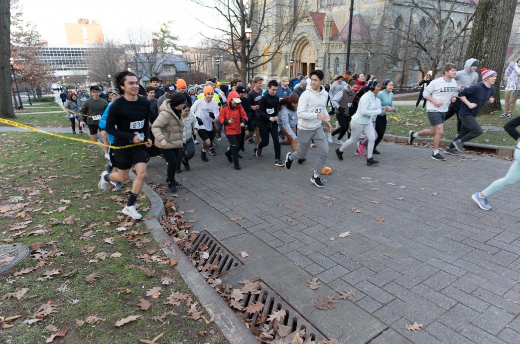 Runners sprinting to the finish line