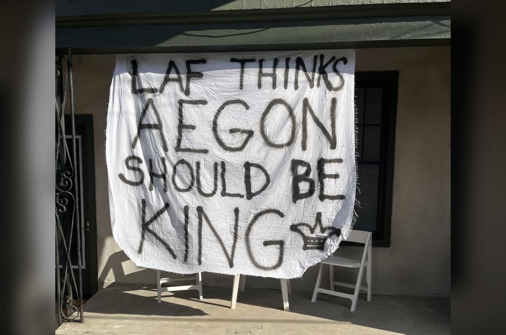 Le-Laf Bedsheet reading "Laf thinks Aegon should be king."