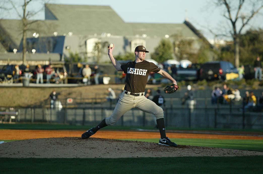 Mike Lebo throws a pitch
