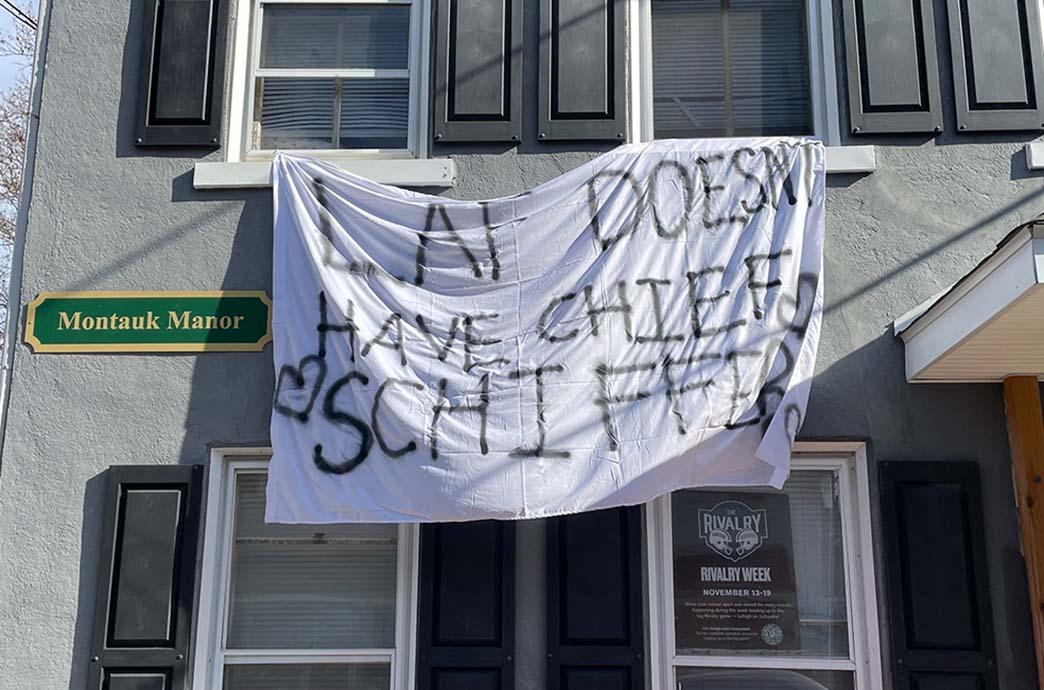 Lehigh-Lafaytte bedsheet reading "Laf doesn't have Chief Schiffer"