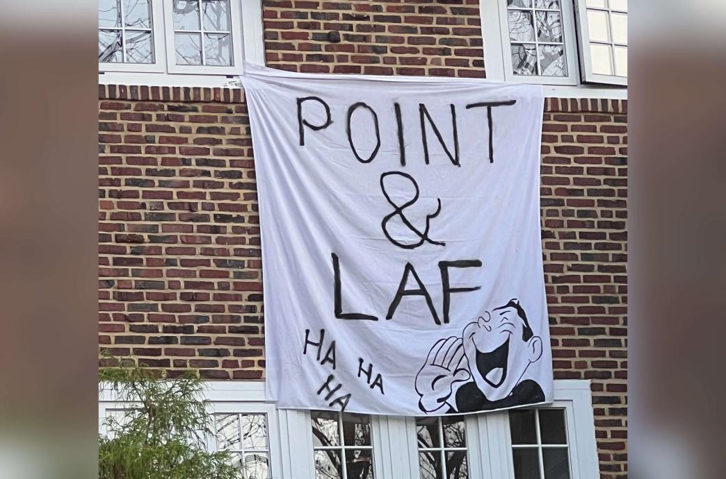 Lehigh bed sheet reading "Point and Laf."