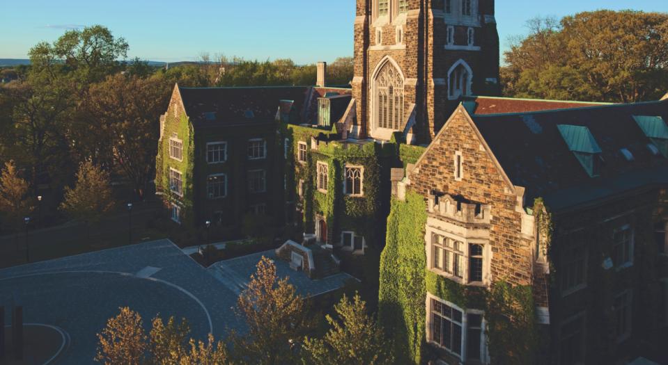 Alumni Memorial at dusk